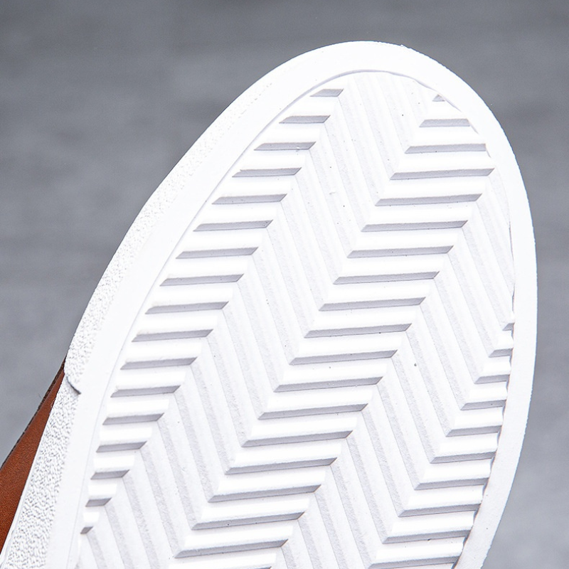 PIETRA LEATHER SNEAKER
