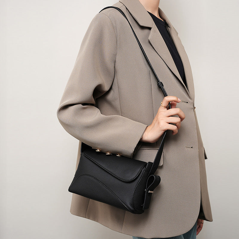 LUXE SHOULDER BAG