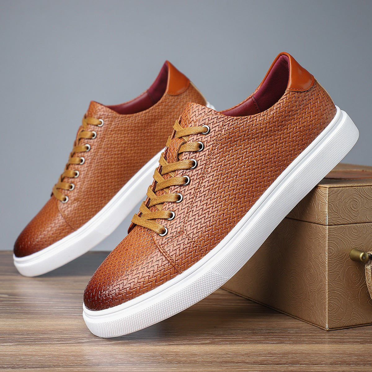 WILTON LEATHER SNEAKERS