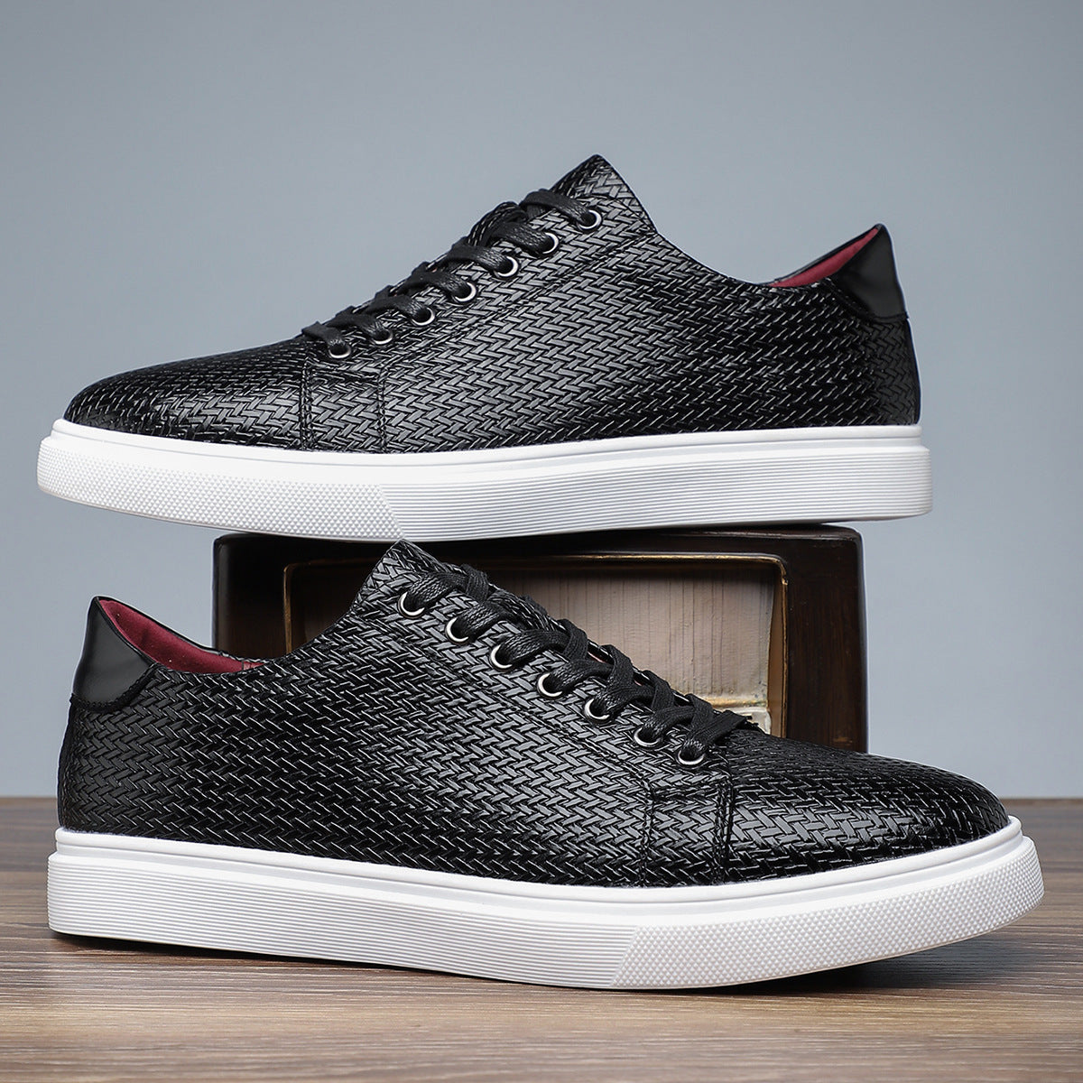 WILTON LEATHER SNEAKERS