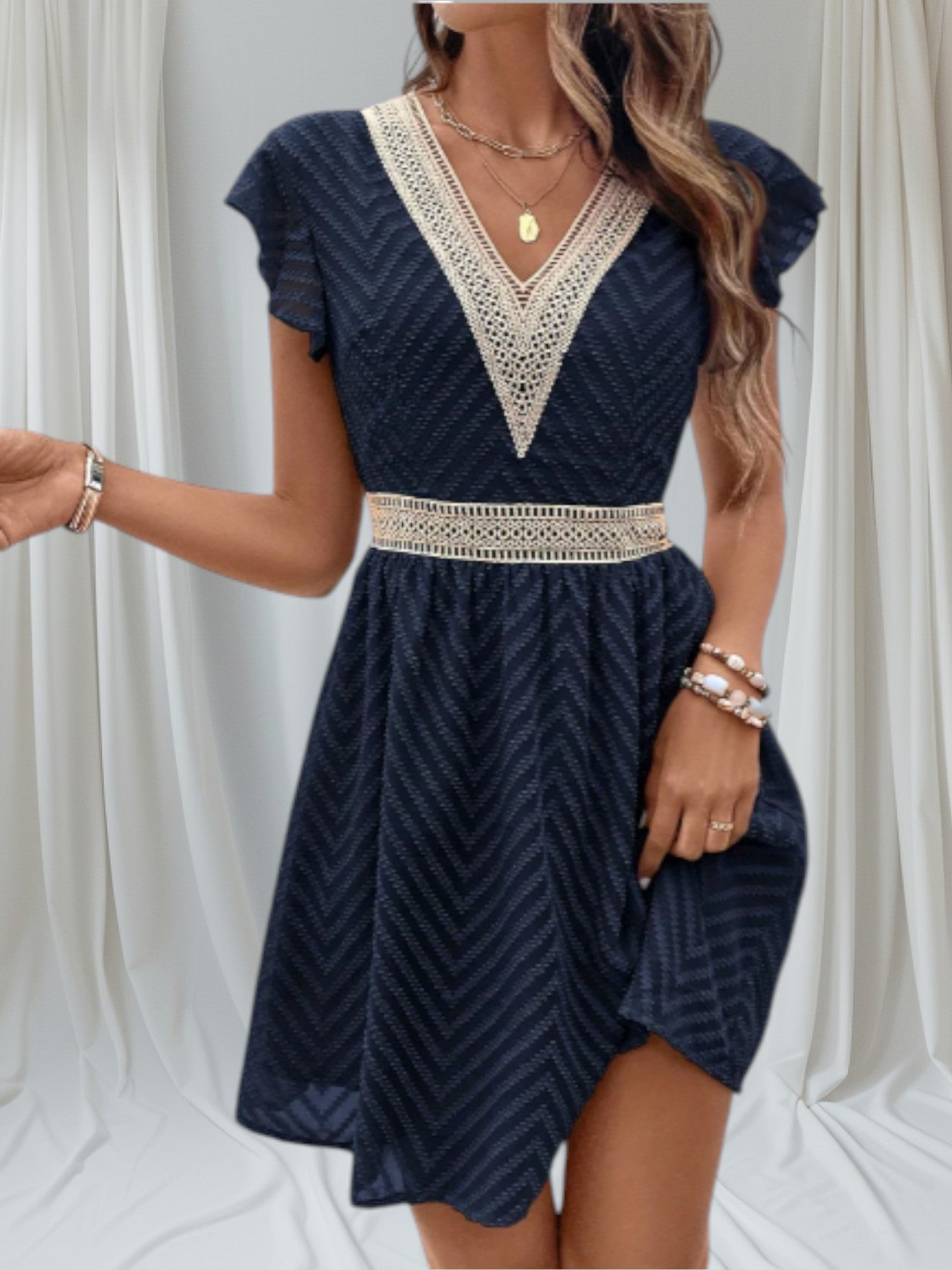 CHELSEA EASE SLEEVELESS DRESS