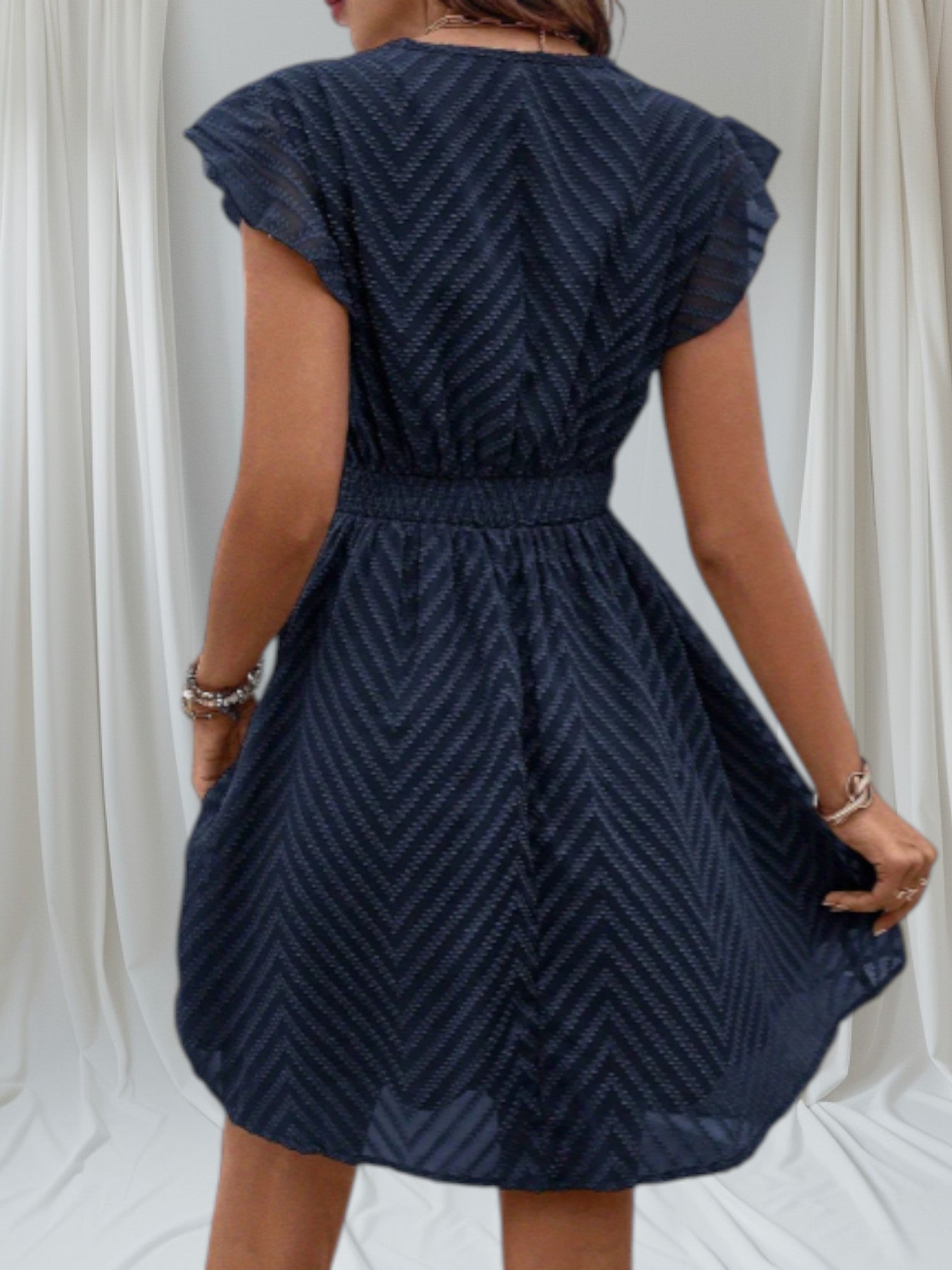 CHELSEA EASE SLEEVELESS DRESS