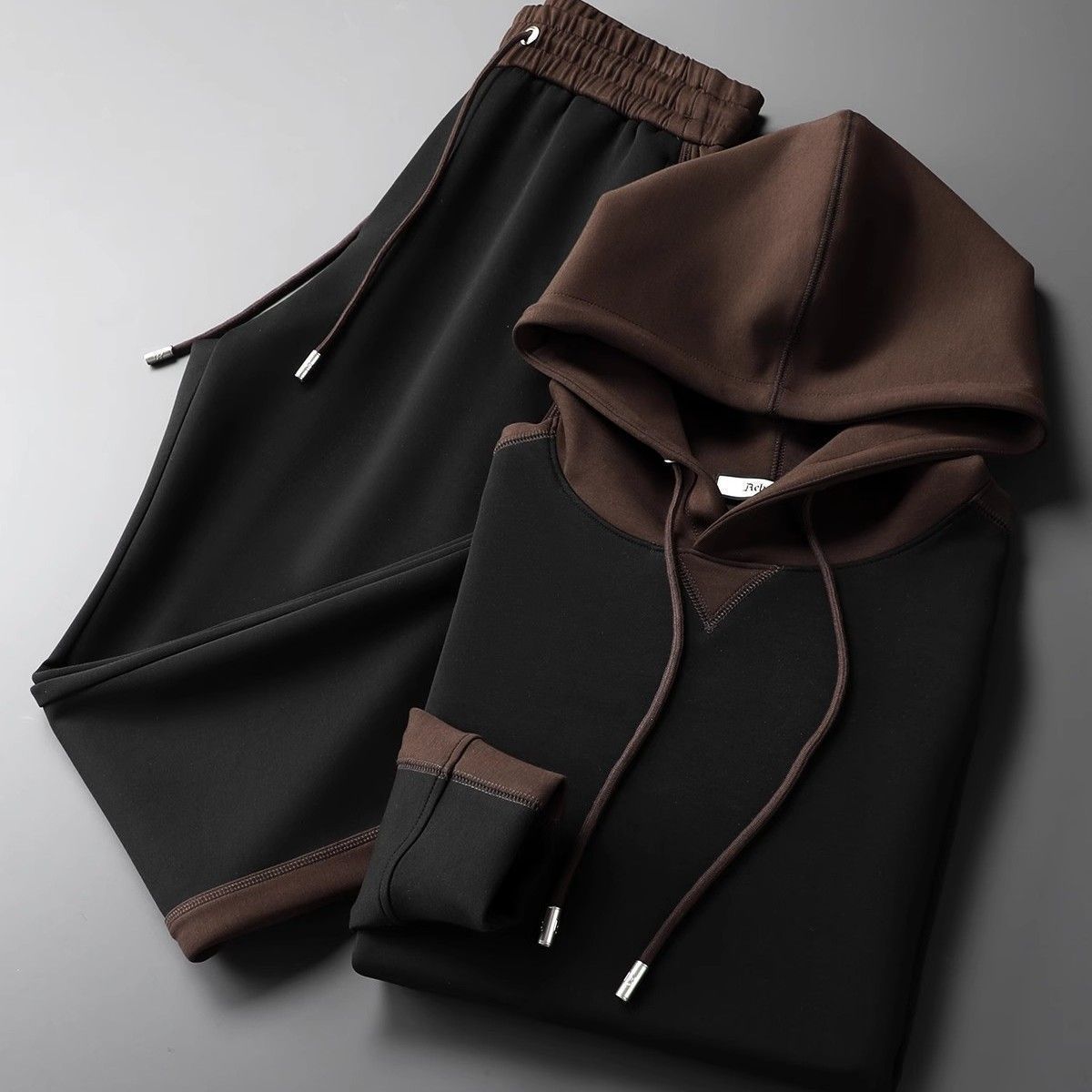 ELIJAH COMFORT SET