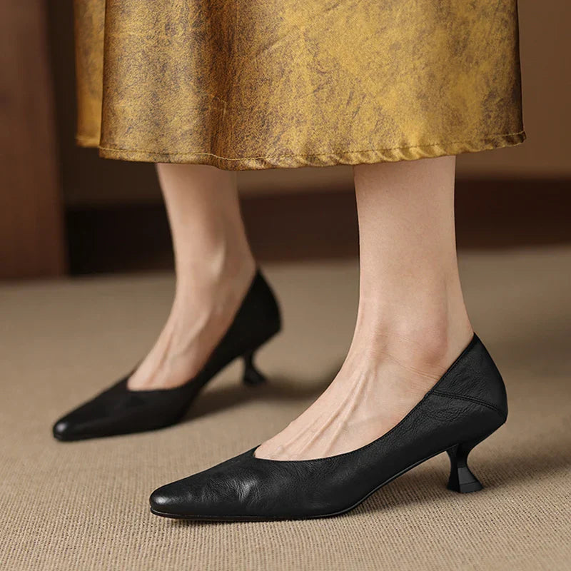 SEREN GENUINE LEATHER KITTEN HEEL PUMP