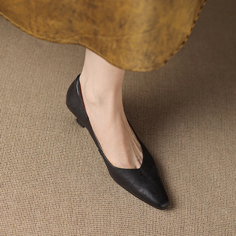 SEREN GENUINE LEATHER KITTEN HEEL PUMP