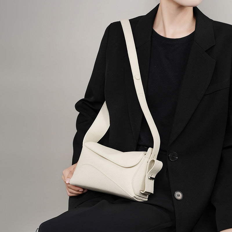 LUXE SHOULDER BAG