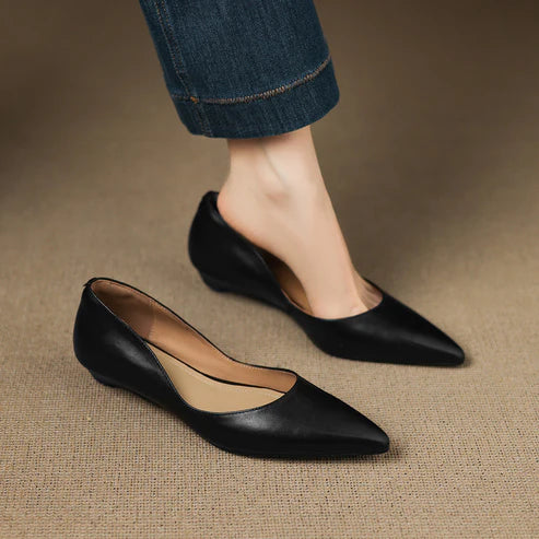 SELENE GENUINE LEATHER POINTED FLAT