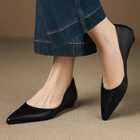 SELENE GENUINE LEATHER POINTED FLAT