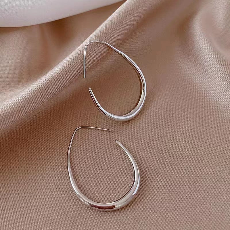 REBECCA OVAL HOOP EARRINGS
