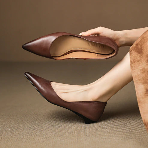 SELENE GENUINE LEATHER POINTED FLAT