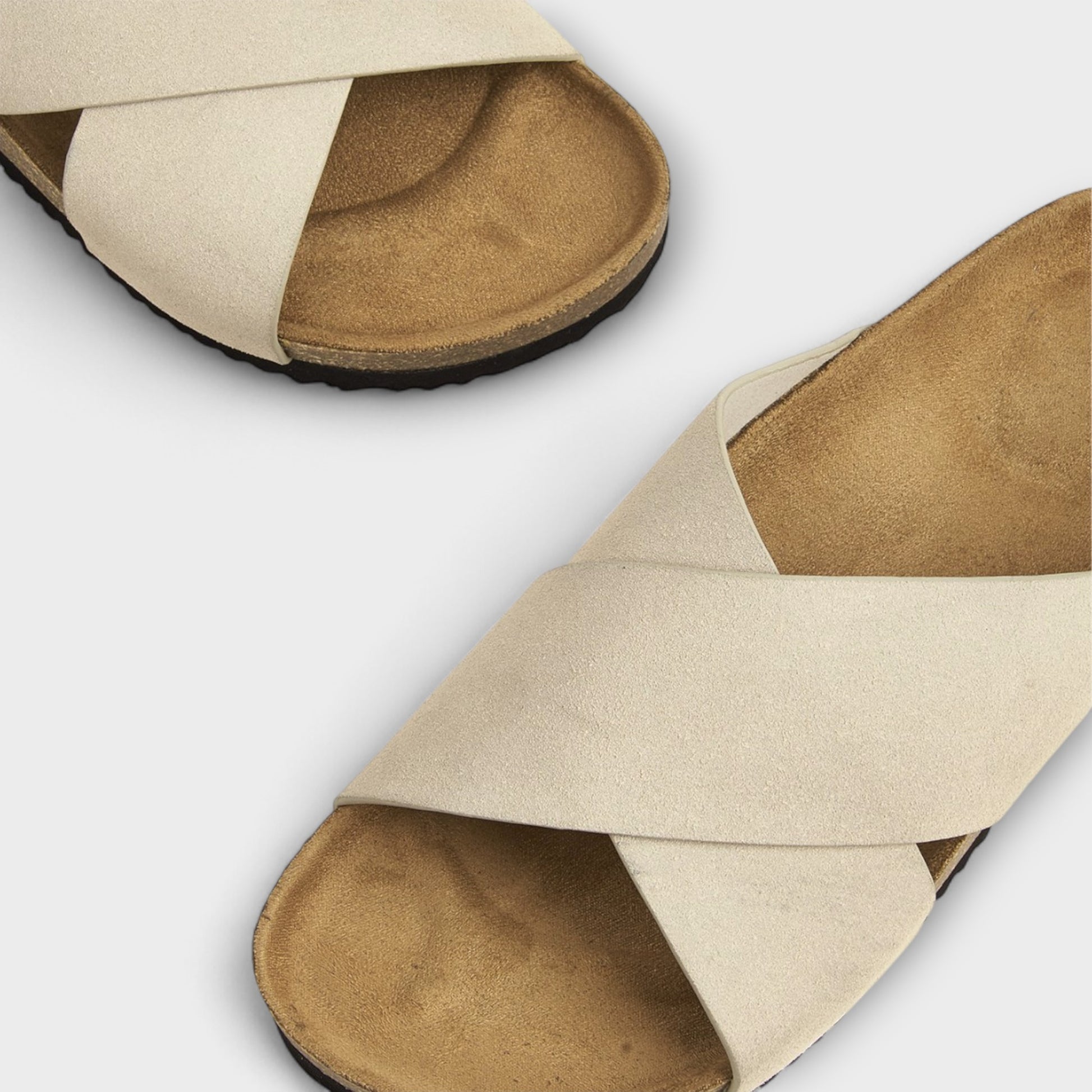 DOLCE SUEDE SANDALS