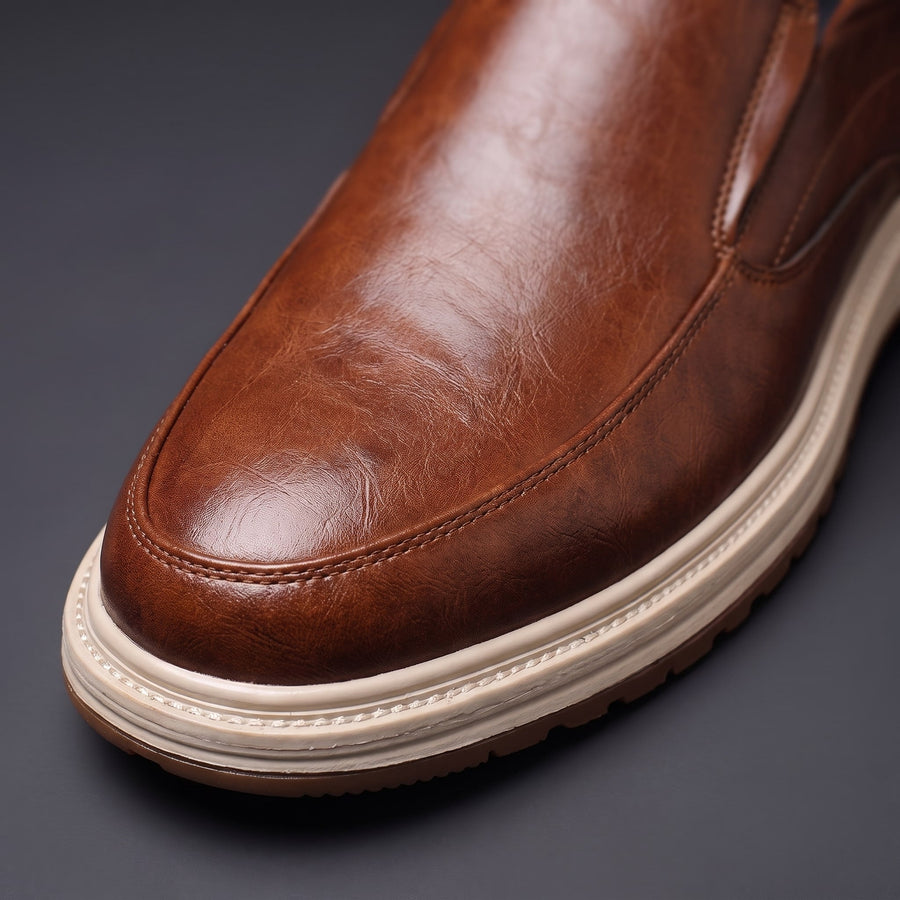 Close-up of brown MILANO LOAFER toe